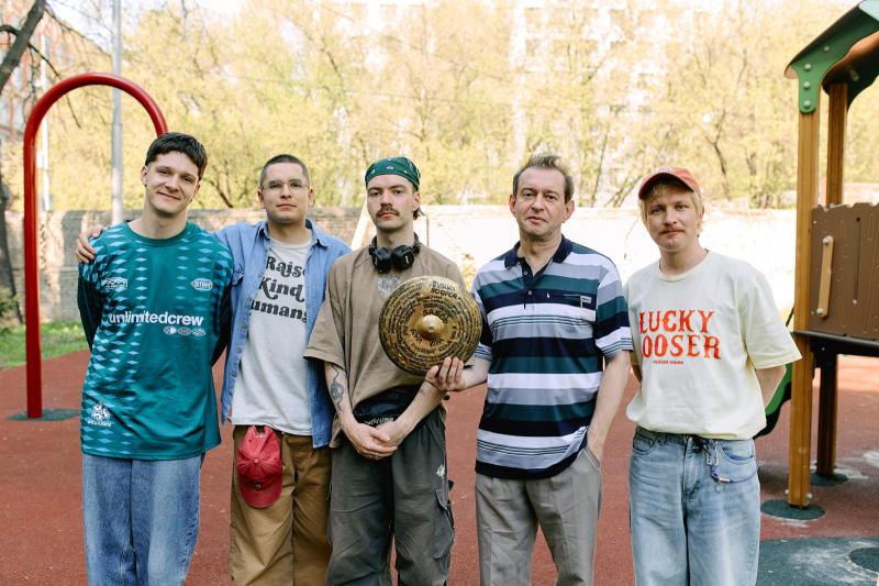 Кузьма Котрелев присмотрит за Константином Хабенским в фильме «Здесь был Юра»